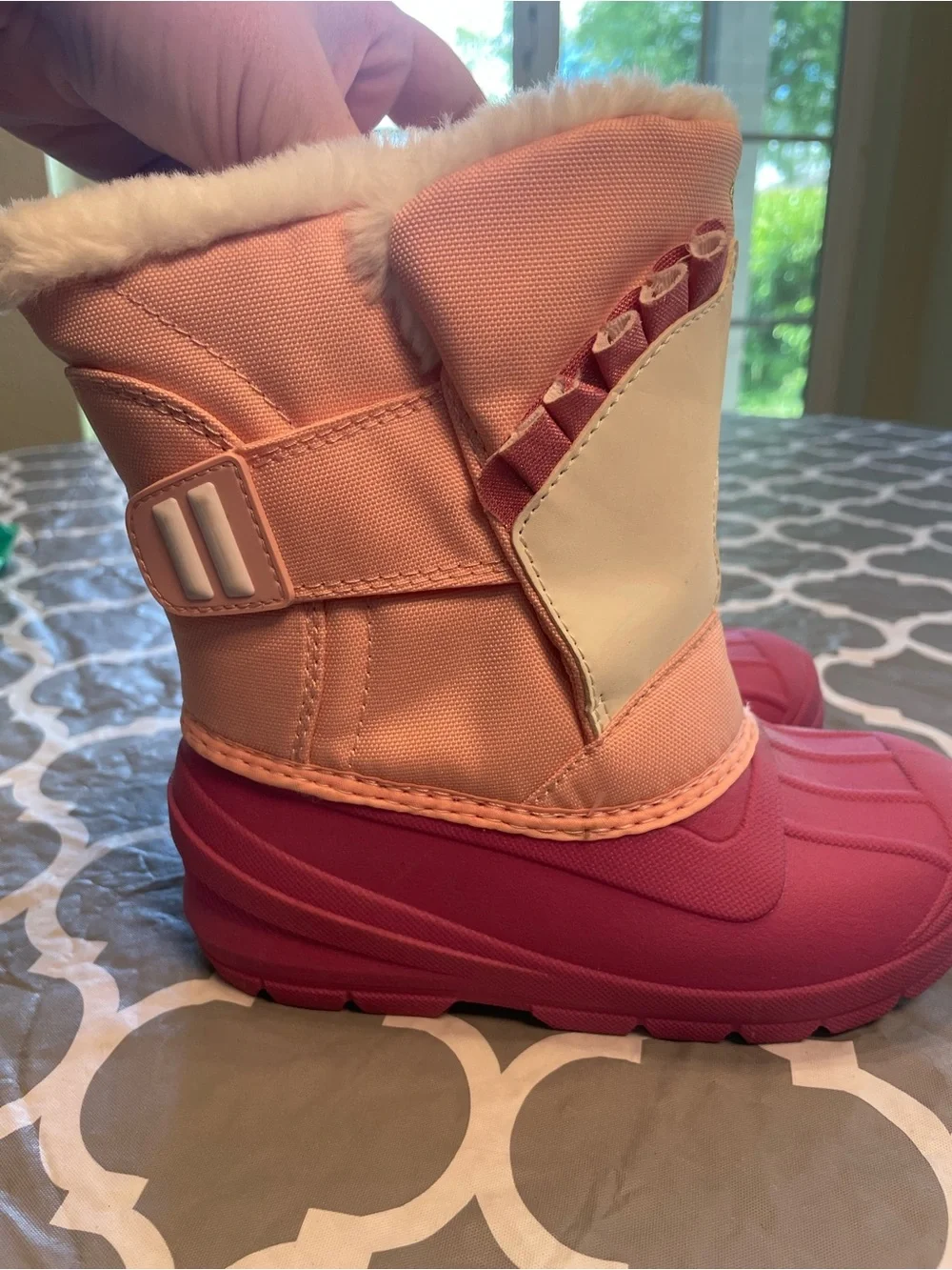 Thermolite Girls Sz 11 Pink kissing Unicorn Winter snow waterproof boots outdoor